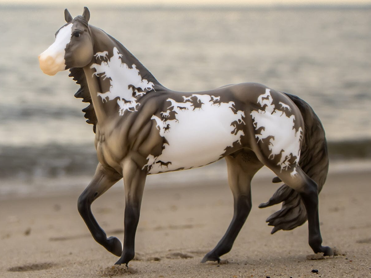 Breyer Horses - 75th Anniversary Horse - Stock Horse - Traditional Size