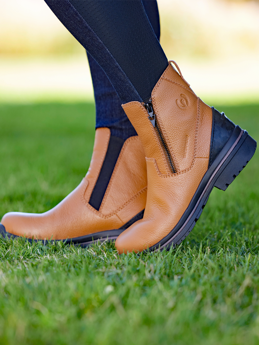 Kerrits Women's Woodstock Water-proof Barn Boot